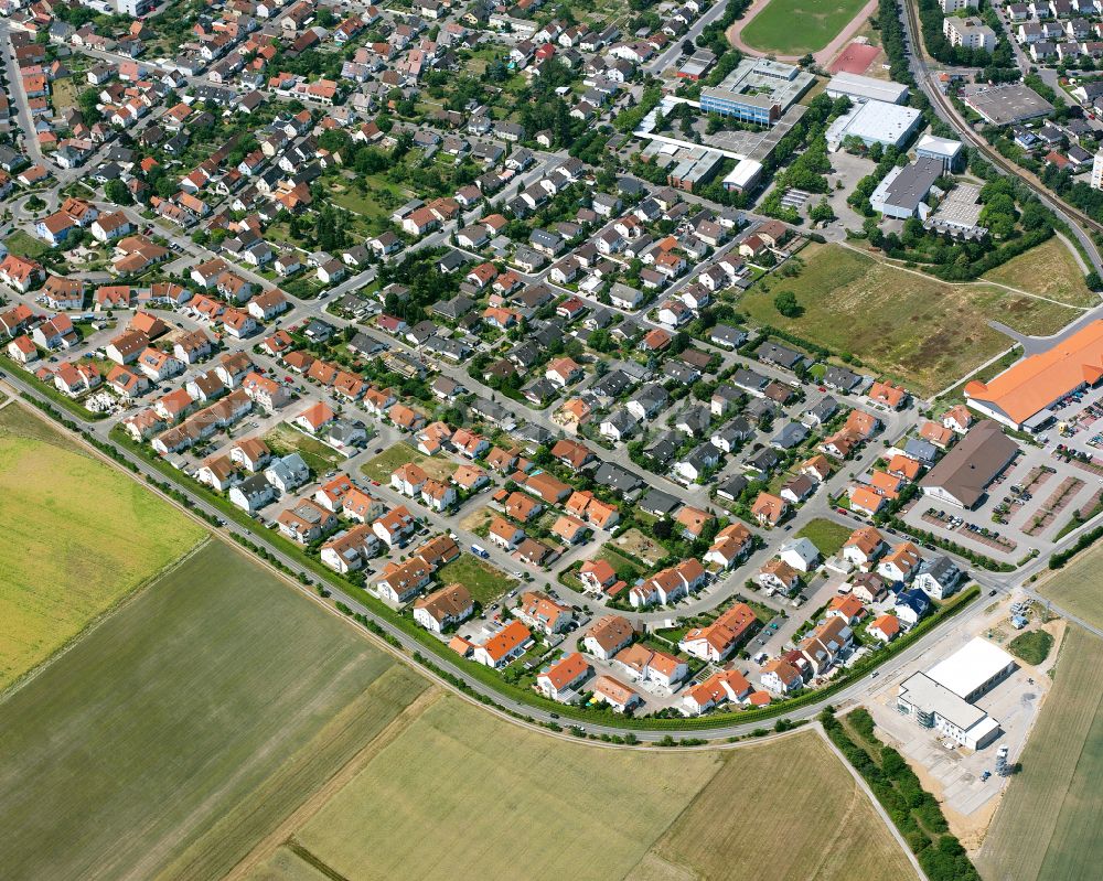 Aerial photograph Linkenheim - Residential area of the multi-family house settlement in Linkenheim in the state Baden-Wuerttemberg, Germany