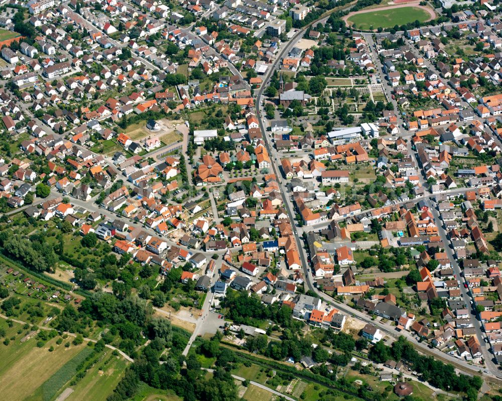 Linkenheim from the bird's eye view: Residential area of the multi-family house settlement in Linkenheim in the state Baden-Wuerttemberg, Germany