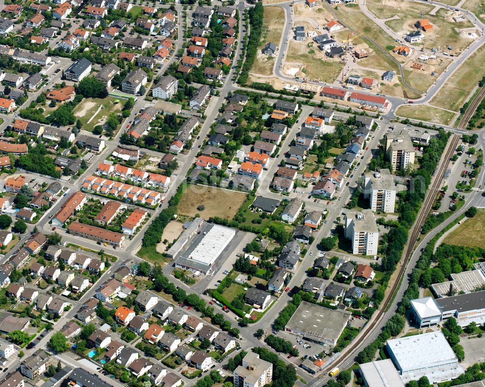 Aerial photograph Linkenheim - Residential area of the multi-family house settlement in Linkenheim in the state Baden-Wuerttemberg, Germany