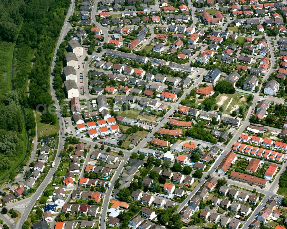 Aerial image Linkenheim - Residential area of the multi-family house settlement in Linkenheim in the state Baden-Wuerttemberg, Germany