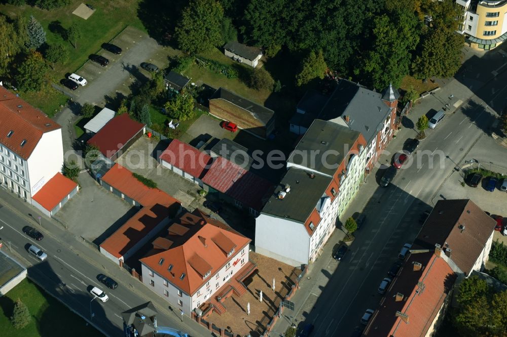 Aerial photograph Bernau - Residential area of the multi-family house settlement Lohmuehlenstrasse - Berliner Strasse in Bernau in the state Brandenburg, Germany