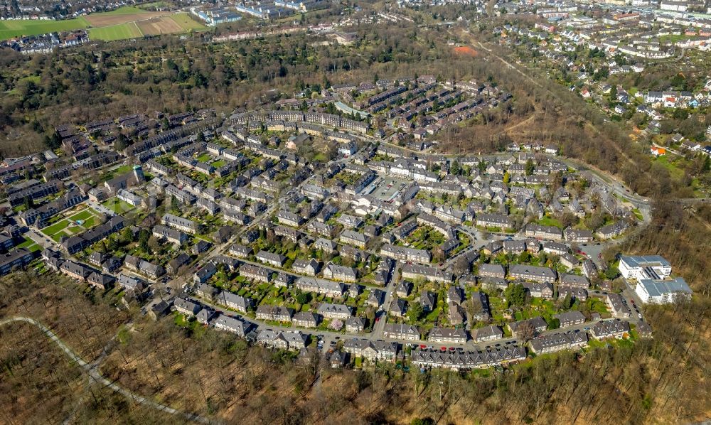 Essen from the bird's eye view: Residential area of the multi-family house settlement Margarethenhoehe in Essen in the state North Rhine-Westphalia