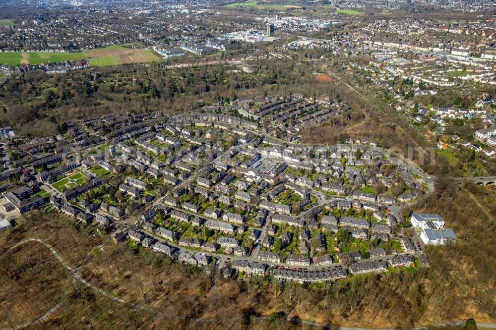 Aerial image Essen - Residential area of the multi-family house settlement Margarethenhoehe in Essen in the state North Rhine-Westphalia