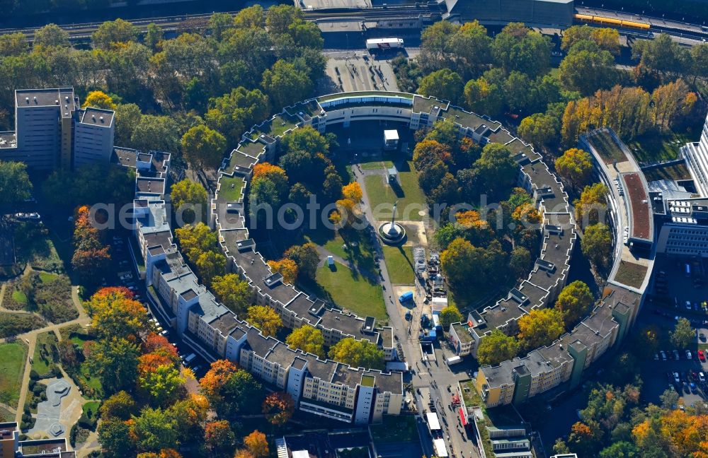 Berlin from above - Residential area of the block of flats settlement on the place Mehring in Berlin, Germany. His sign is the central wells with the peace column established in 1843