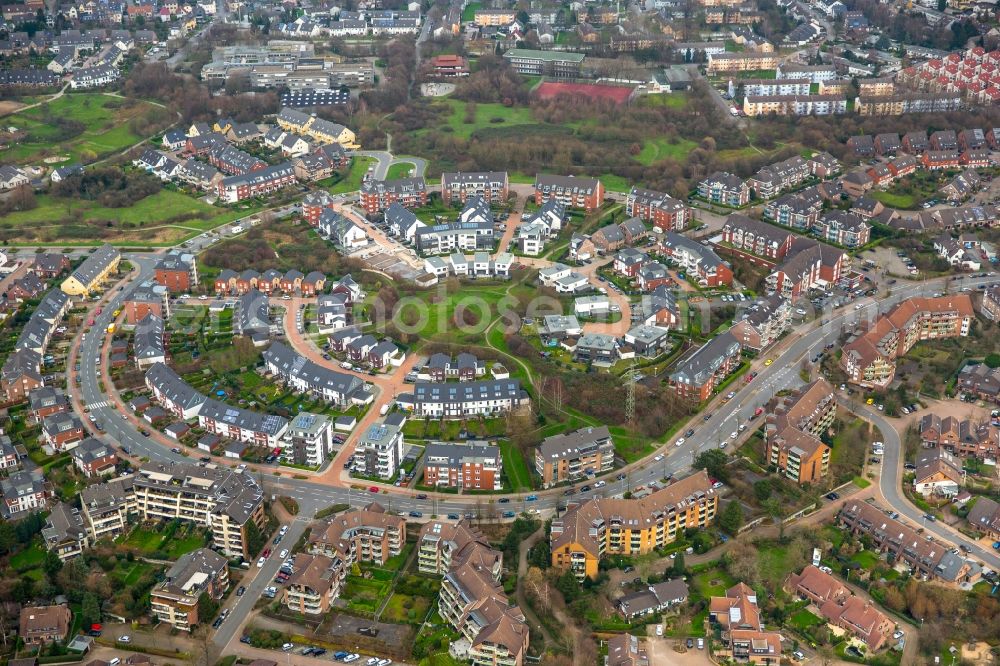 Aerial image Mülheim an der Ruhr - Residential area of a multi-family house settlement Luxemburger Allee in Muelheim an der Ruhr in the state North Rhine-Westphalia