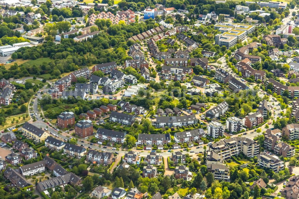 Aerial image Mülheim an der Ruhr - Residential area of a multi-family house settlement Luxemburger Allee in Muelheim an der Ruhr in the state North Rhine-Westphalia