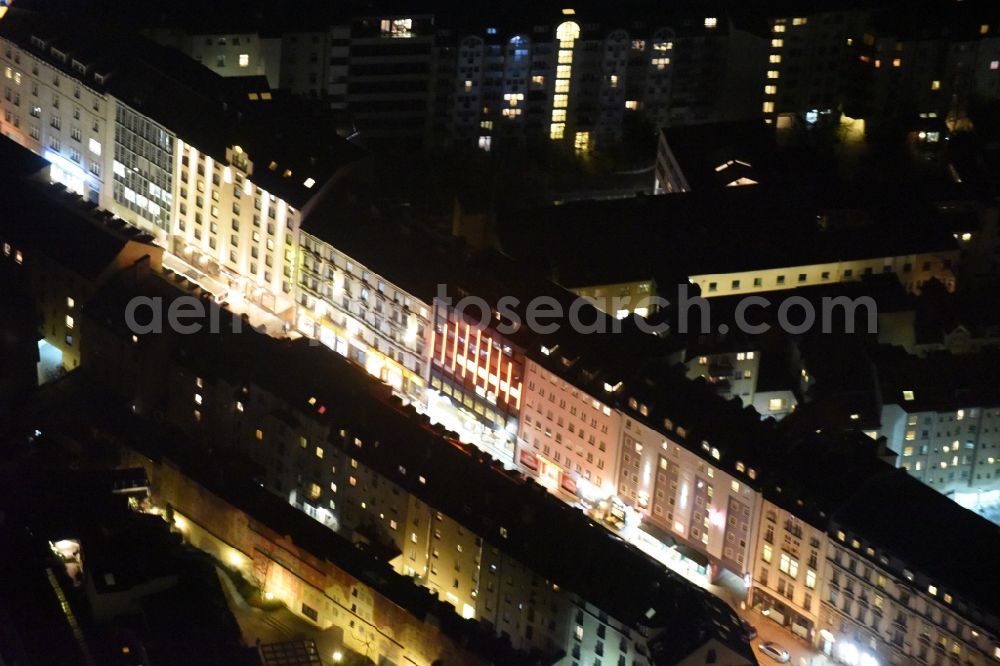 Aerial photograph München - Night view Residential area of a multi-family house settlement Theresienstrasse in Munich in the state Bavaria