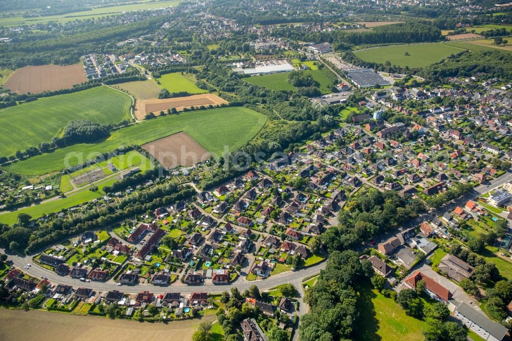 Aerial photograph Hamm - Residential area of the multi-family house settlement Neue Kolonie Heessen in Hamm in the state North Rhine-Westphalia