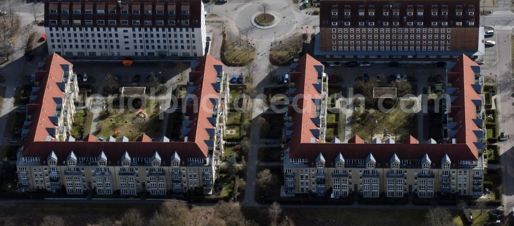 Aerial photograph Teltow - Residential area of a multi-family house settlement Nieplitzweg in Teltow in the state Brandenburg