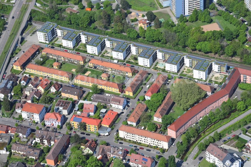 Aerial photograph Freiburg im Breisgau - Residential area of the multi-family house settlement in the district Haslach in Freiburg im Breisgau in the state Baden-Wurttemberg, Germany