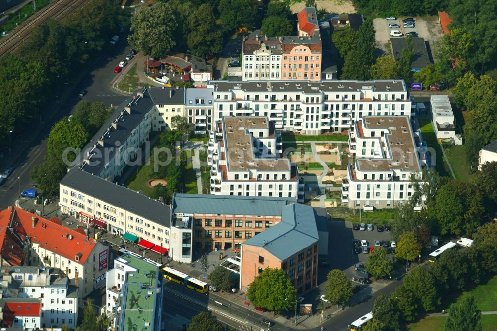 Berlin from the bird's eye view: Residential site with multi-family housing development- on the Alte Kaulsdorfer Strasse in the district Koepenick in Berlin, Germany