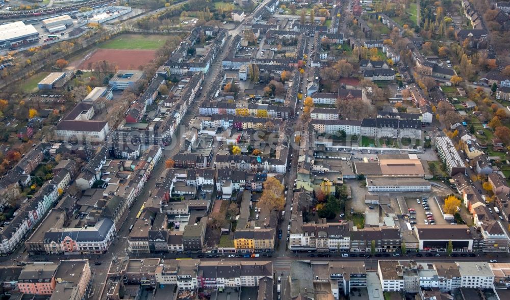 Aerial image Duisburg - Residential area of a multi-family house settlement in the district Marxloh in Duisburg in the state North Rhine-Westphalia