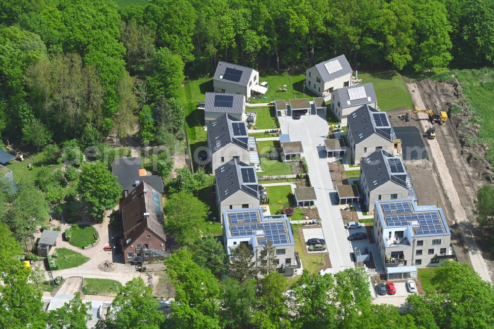 Hamburg from above - Residential area of the multi-family house settlement on street Bredenbekkamp in the district Ohlstedt in Hamburg, Germany