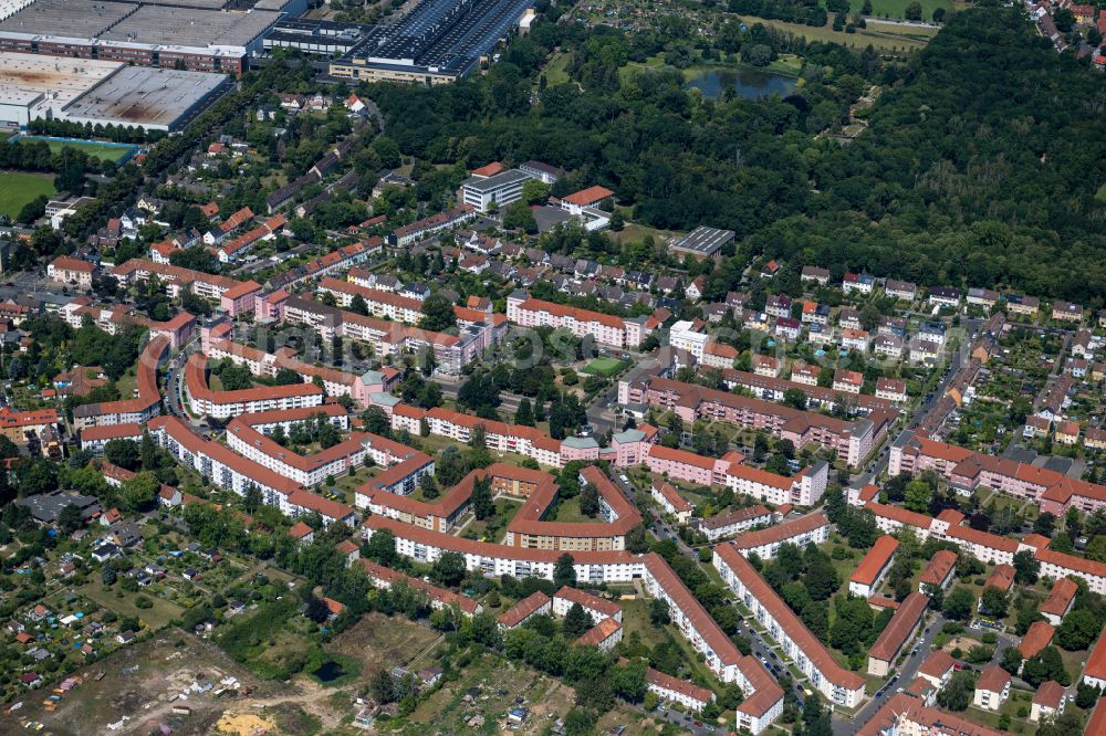 Aerial image Braunschweig - Residential area of the multi-family house settlement on street Siegfriedstrasse in the district Siegfriedviertel in Brunswick in the state Lower Saxony, Germany