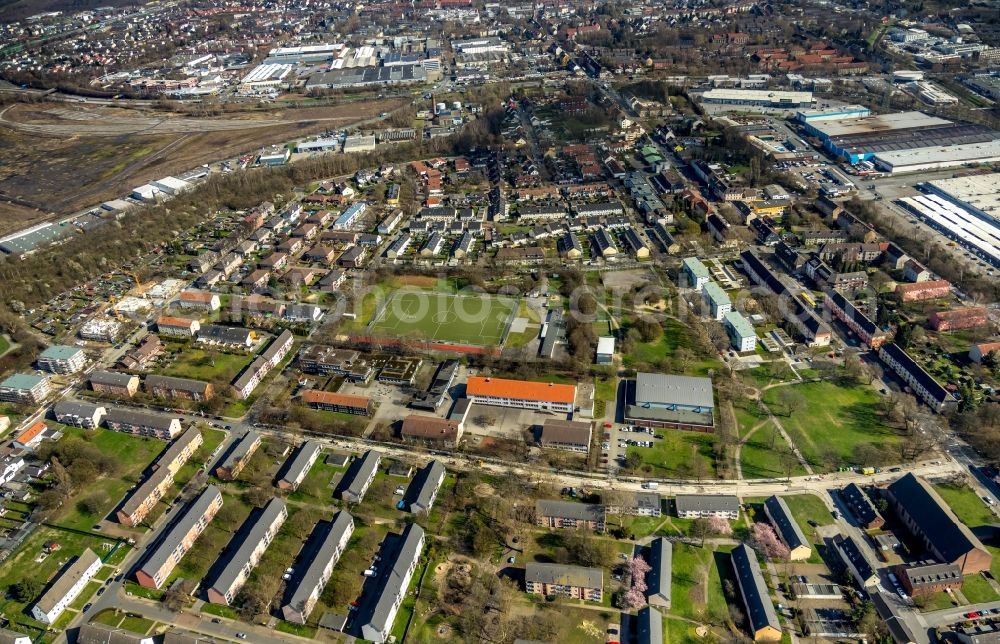 Aerial image Essen - Residential area of the multi-family house settlement in the district Vogelheim in Essen in the state North Rhine-Westphalia, Germany