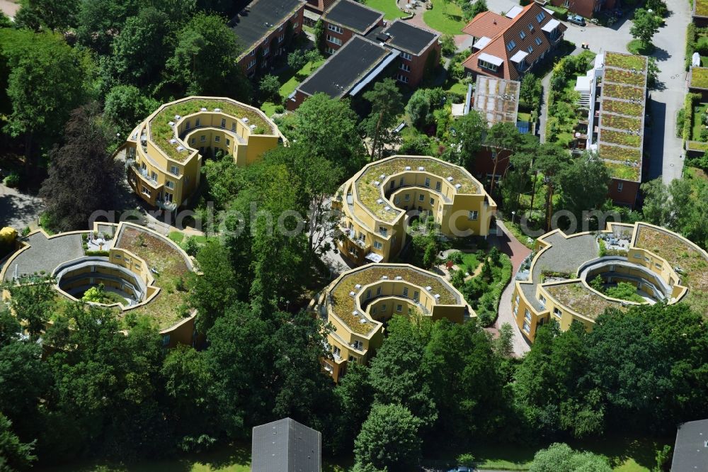 Aerial image Hamburg - Residential area of a multi-family house settlement Osterloh - Zassenhausweg in the district Altona in Hamburg, Germany