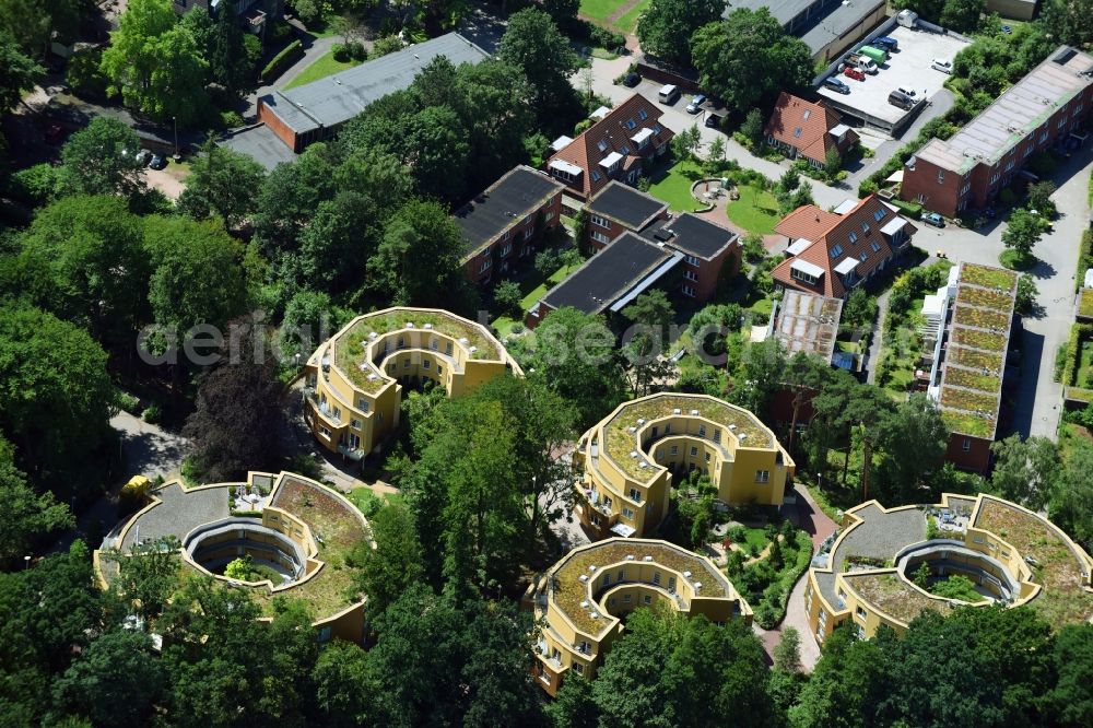 Aerial photograph Hamburg - Residential area of a multi-family house settlement Osterloh - Zassenhausweg in the district Altona in Hamburg, Germany