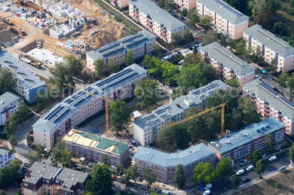 Berlin from the bird's eye view: Residential area of the multi-family house settlement Ostpreussendamm - Dorstener Strasse in the district Lichterfelde in Berlin, Germany