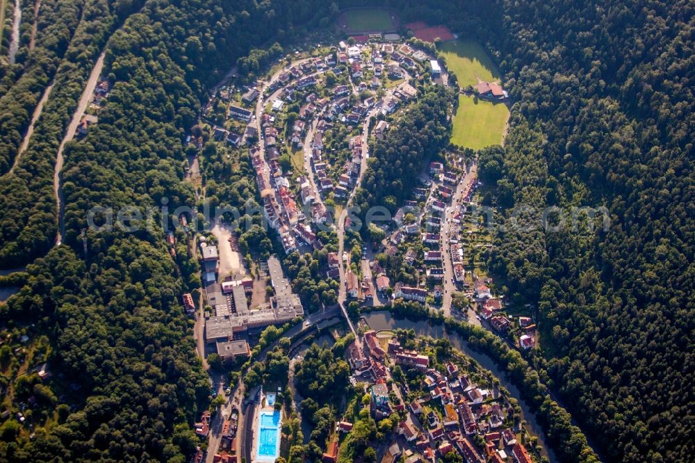 Aerial photograph Pforzheim - Residential area of the multi-family house settlement im Hinterem Tal in Pforzheim in the state Baden-Wuerttemberg