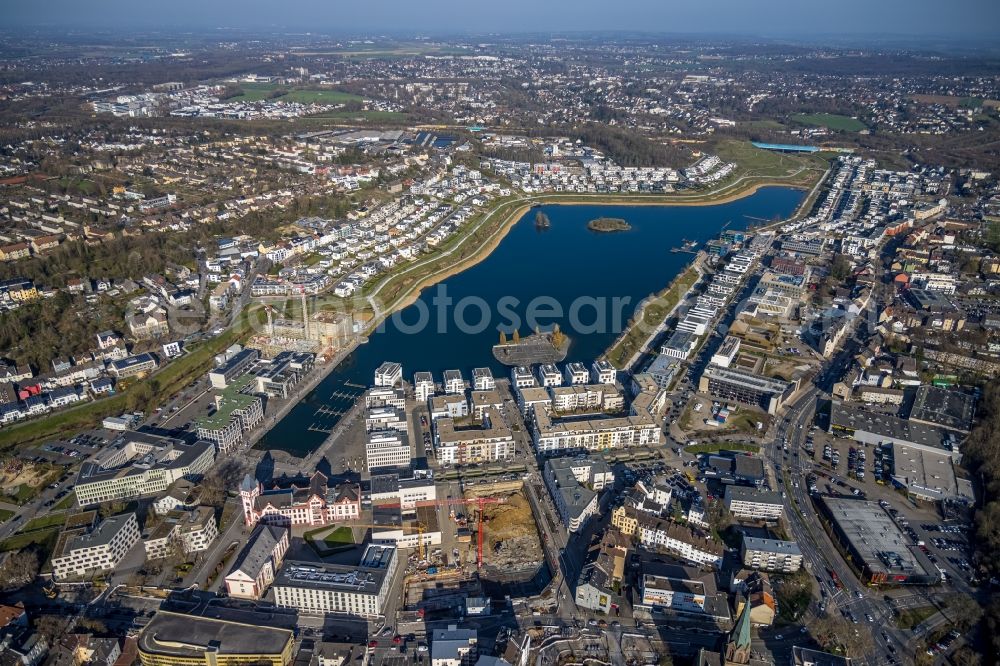 Aerial photograph Dortmund - Residential area of the multi-family house Settlement at shore Areas of lake Phoenix See in the district Hoerde in Dortmund at Ruhrgebiet in the state North Rhine-Westphalia, Germany