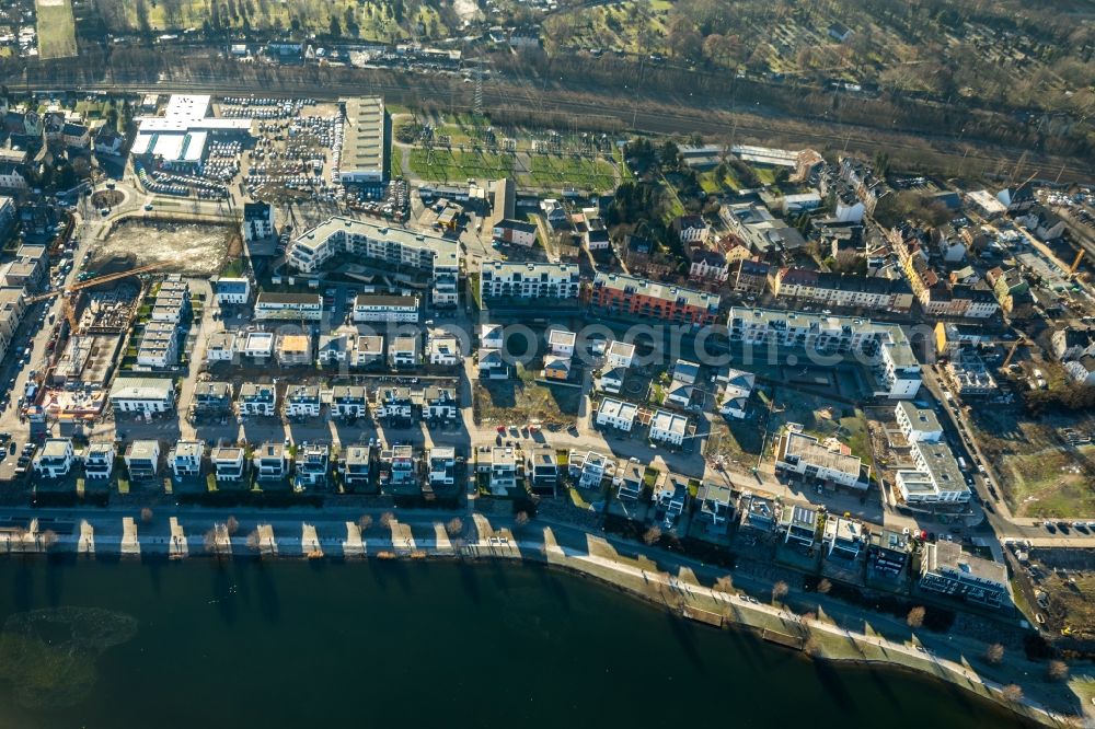 Dortmund from above - Residential area of the multi-family house Settlement at shore Areas of lake Phoenix See in the district Hoerde in Dortmund in the state North Rhine-Westphalia, Germany