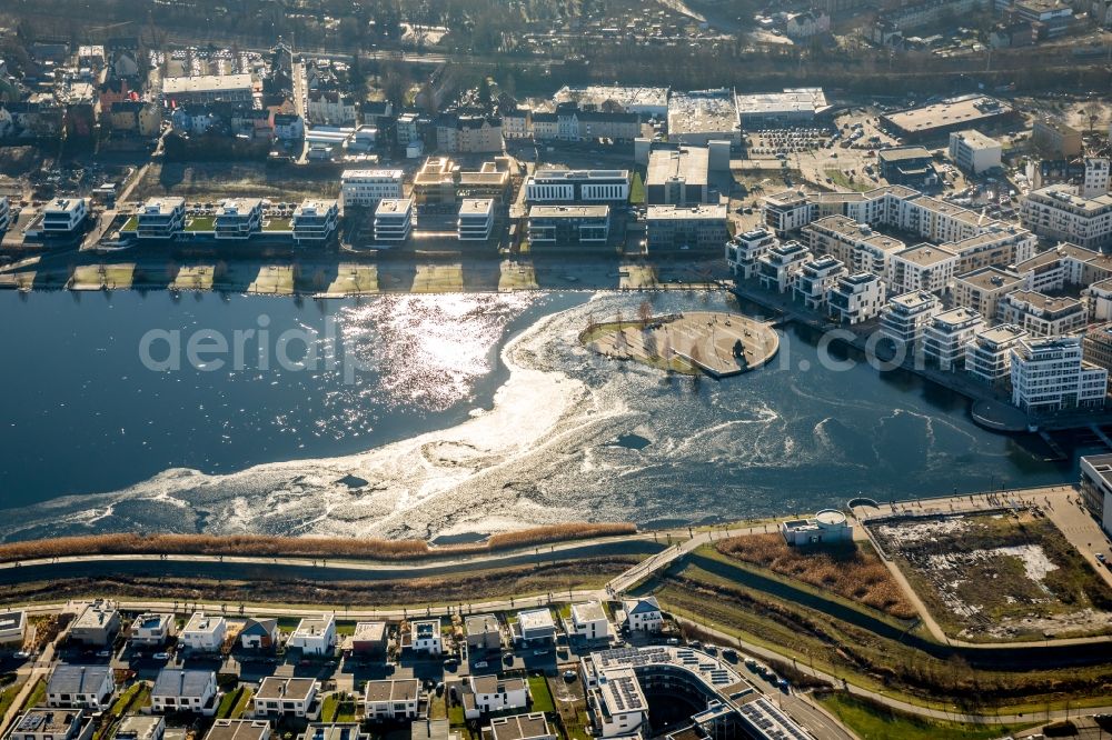 Aerial image Dortmund - Residential area of the multi-family house Settlement at shore Areas of lake Phoenix See in the district Hoerde in Dortmund in the state North Rhine-Westphalia, Germany