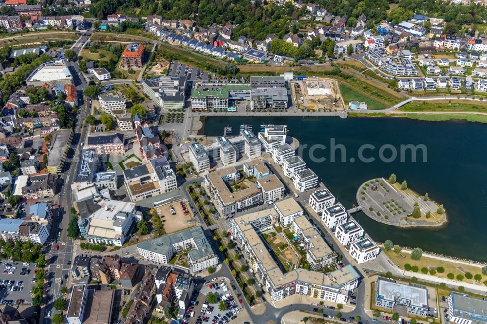 Dortmund from the bird's eye view: Residential area of the multi-family house Settlement at shore Areas of lake Phoenix See in the district Hoerde in Dortmund in the state North Rhine-Westphalia, Germany