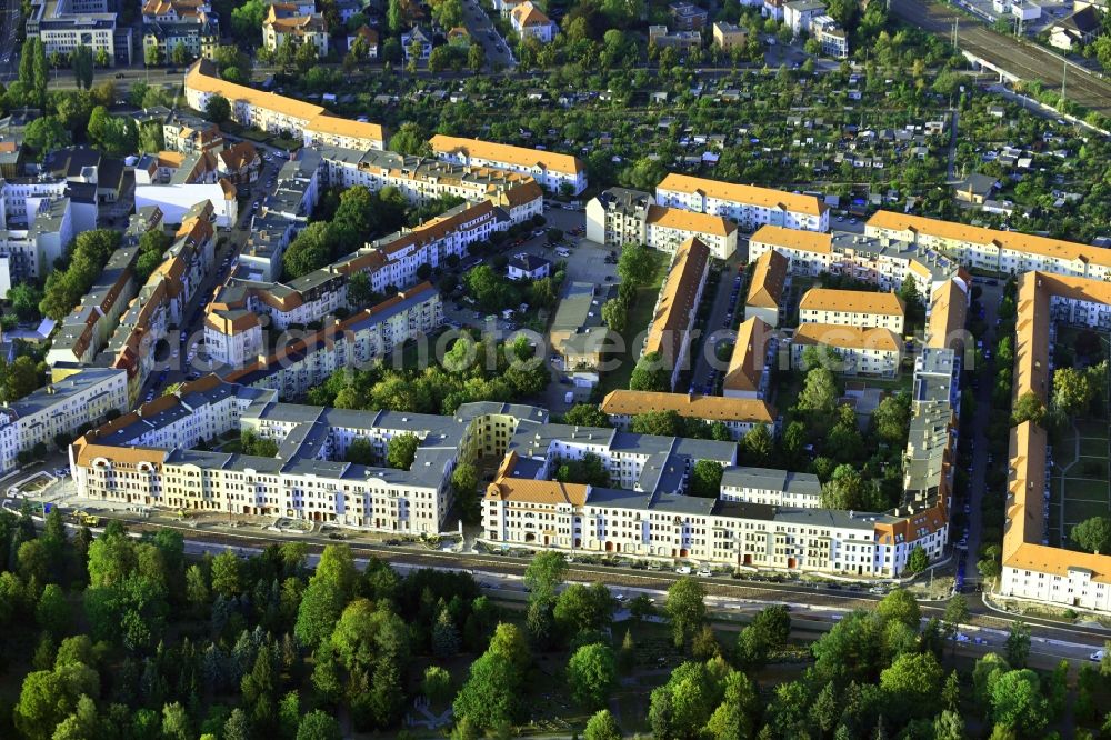 Magdeburg from above - Residential area of the multi-family house settlement Raiffeisenstrasse - Schaefferstrasse - Helmholtzstrasse in Magdeburg in the state Saxony-Anhalt, Germany