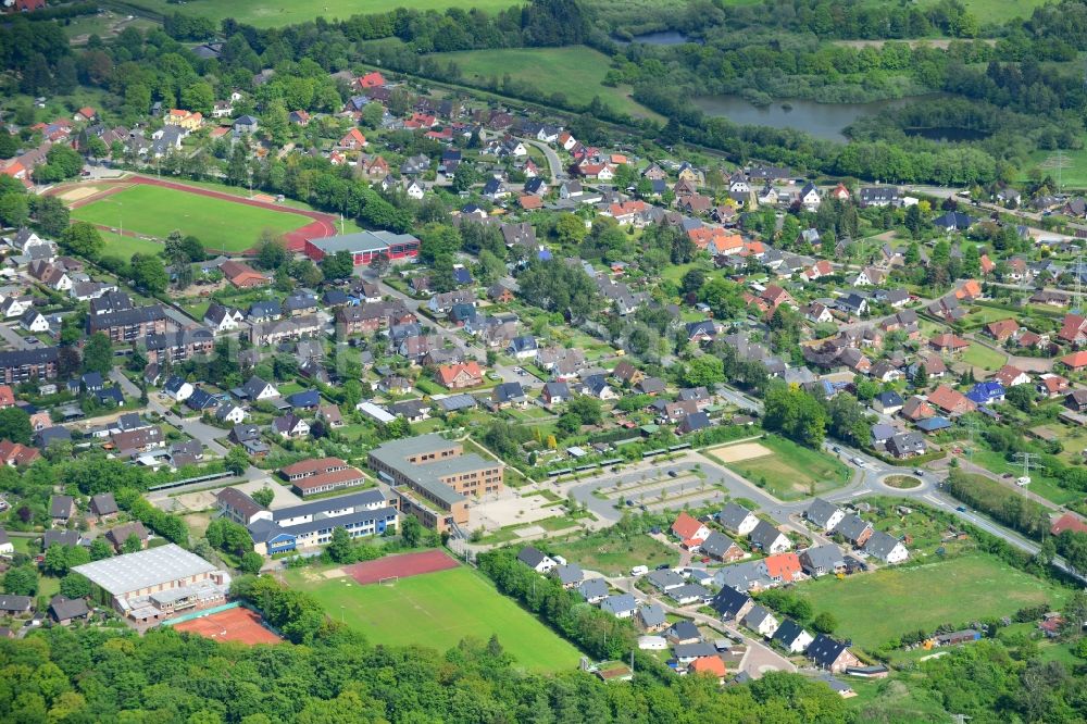 Aerial image Ratekau - Roof and wall structures in residential area of a multi-family house settlement Sandfeld Strasse in Ratekau in the state Schleswig-Holstein