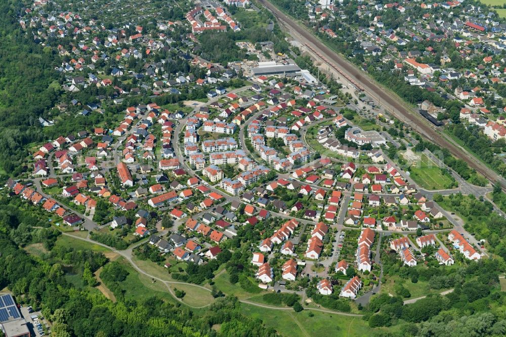 Leipzig from the bird's eye view: Residential area of the multi-family house settlement on Rietzschkebogen - Feldahornweg in Leipzig in the state Saxony, Germany