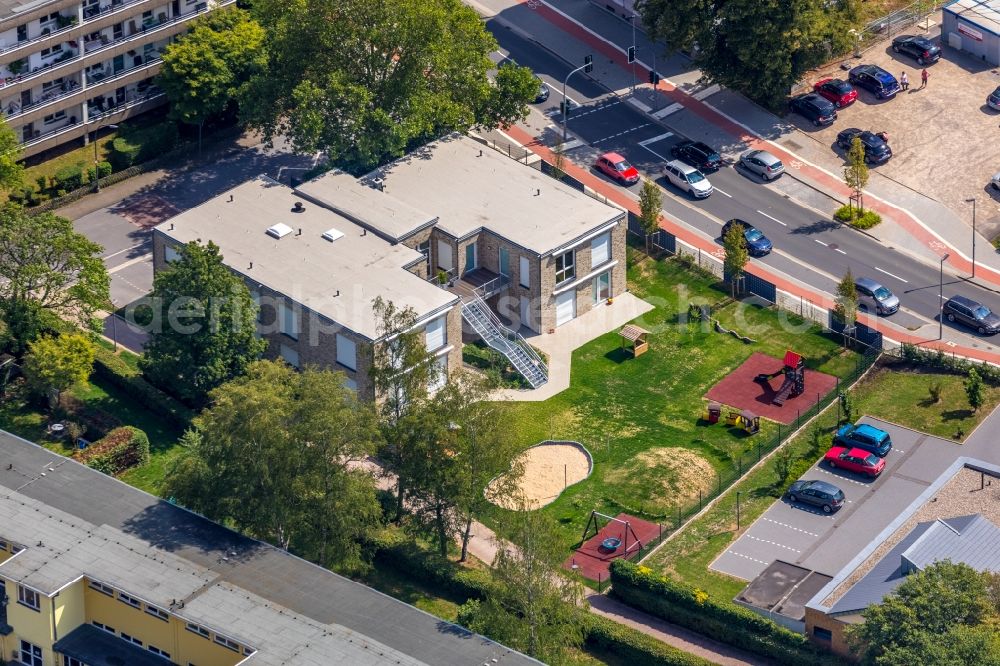 Aerial image Gevelsberg - Residential area of the multi-family house settlement Am Schultenhof in the district Baukloh in Gevelsberg in the state North Rhine-Westphalia, Germany