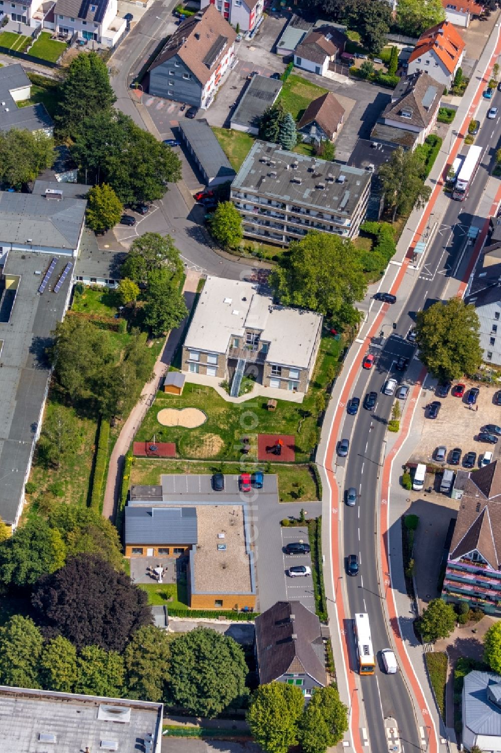 Gevelsberg from above - Residential area of the multi-family house settlement Am Schultenhof in the district Baukloh in Gevelsberg in the state North Rhine-Westphalia, Germany