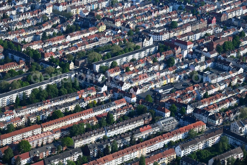 Bremen from above - Residential area of the multi-family house settlement Suedervorstadt - Buntentor in the district Neustadt in Bremen, Germany