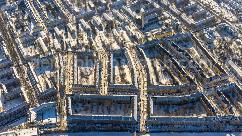 Aerial photograph Dortmund - Residential area of the multi-family house settlement Sonnenstrasse - Althoffstrasse - Neuer Graben - Haenischstrasse in the district Tremonia in Dortmund at Ruhrgebiet in the state North Rhine-Westphalia, Germany