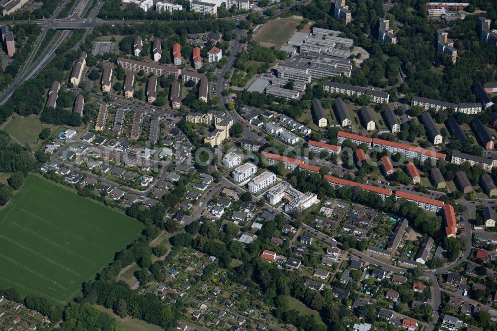 Braunschweig from the bird's eye view: Residential area of the multi-family house settlement with a senior residence on street Greifswaldstrasse in the district Heidberg in Brunswick in the state Lower Saxony, Germany