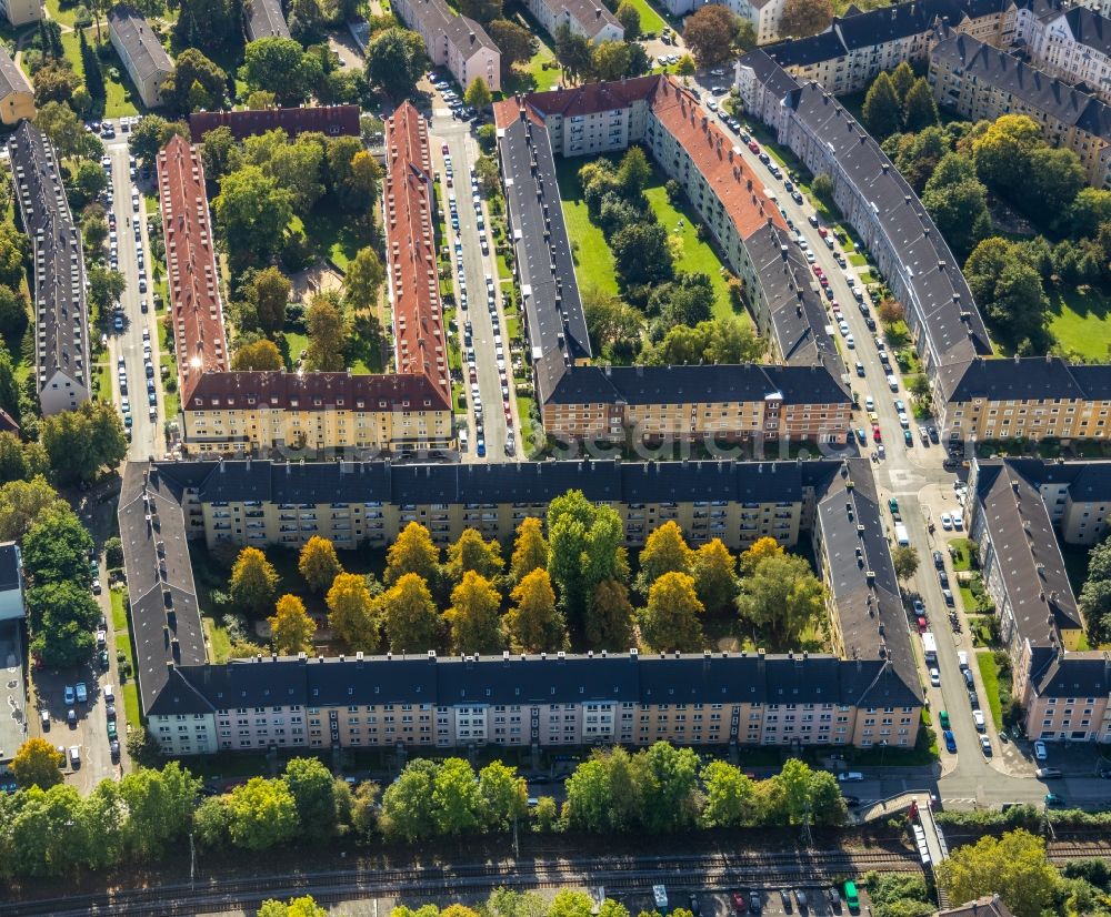 Dortmund from above - Residential area of the multi-family house settlement Sonnenstrasse - Studtstrasse - Roseggerstrasse in the district Tremonia in Dortmund in the state North Rhine-Westphalia, Germany