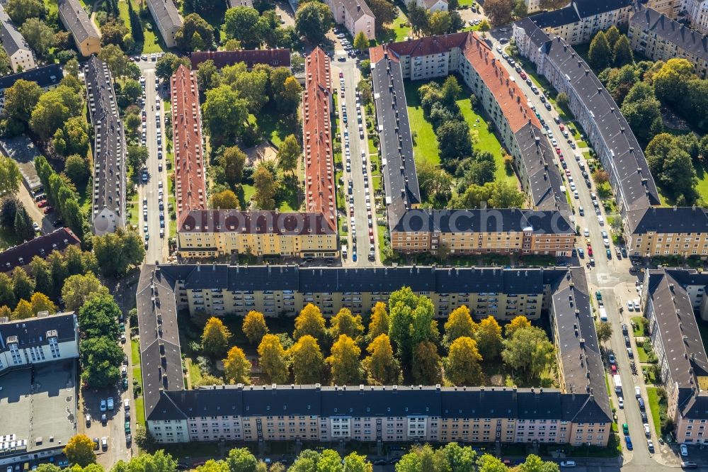 Dortmund from the bird's eye view: Residential area of the multi-family house settlement Sonnenstrasse - Studtstrasse - Roseggerstrasse in the district Tremonia in Dortmund in the state North Rhine-Westphalia, Germany