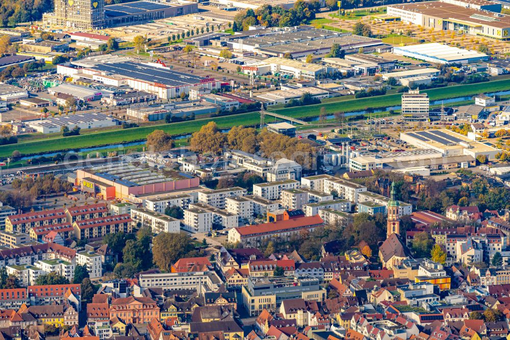 Aerial image Offenburg - Residential area of the multi-family house settlement Stadtquartier on Kesselhaus on street Alte Spinnerei in Offenburg in the state Baden-Wuerttemberg, Germany