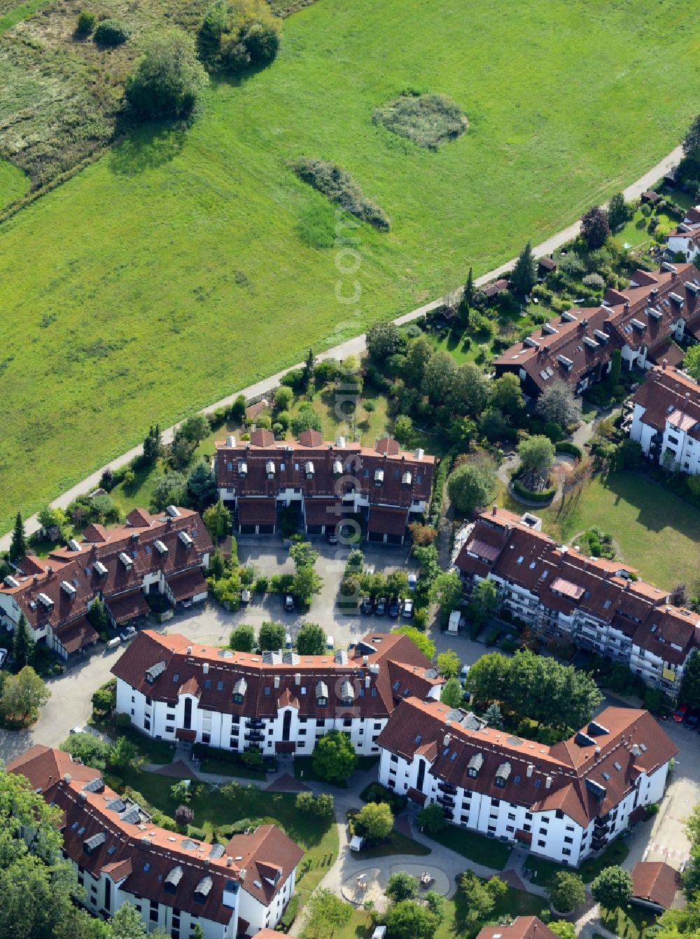 Taufkirchen from above - Residential area of a multi-family house settlement at the Rathausstrasse in Taufkirchen in the state Bavaria