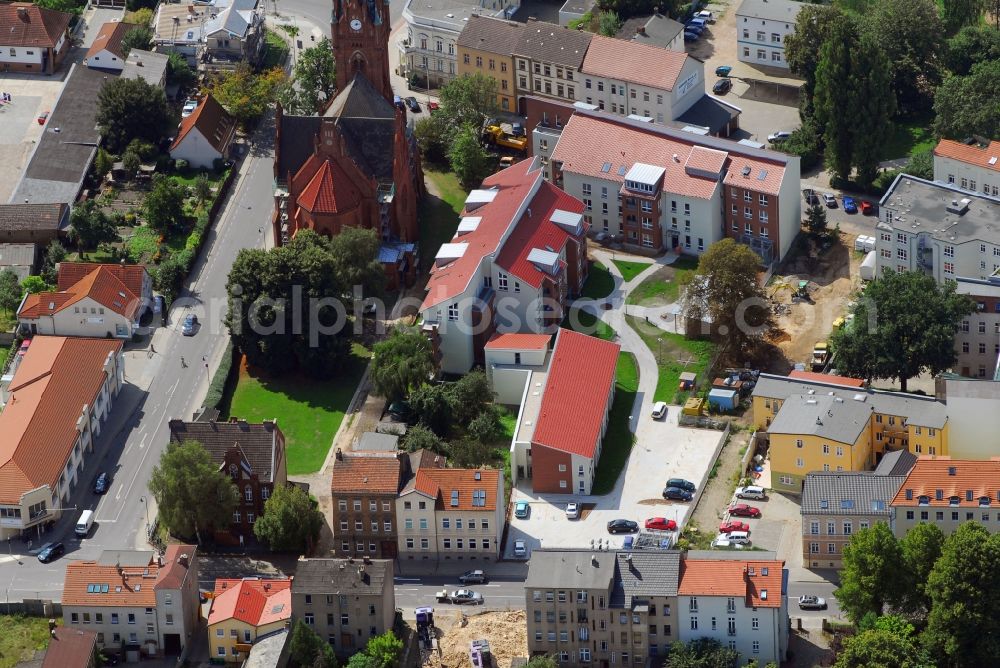 Aerial photograph Bernau - Residential area of a multi-family house settlement Ulitzkastrasse - Boernicker Strasse in Bernau in the state Brandenburg