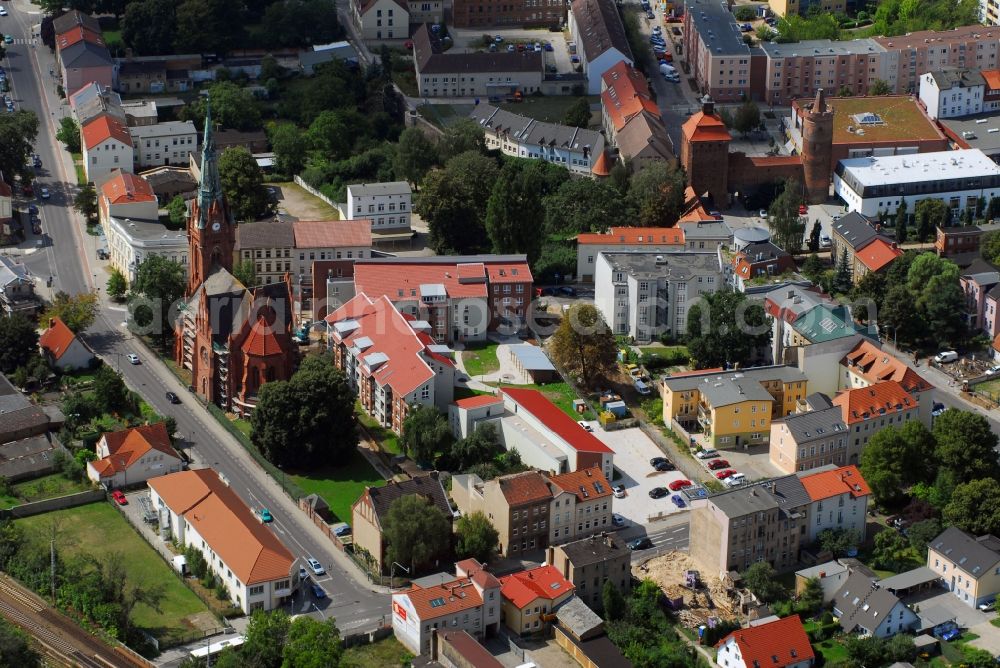 Aerial photograph Bernau - Residential area of a multi-family house settlement Ulitzkastrasse - Boernicker Strasse in Bernau in the state Brandenburg