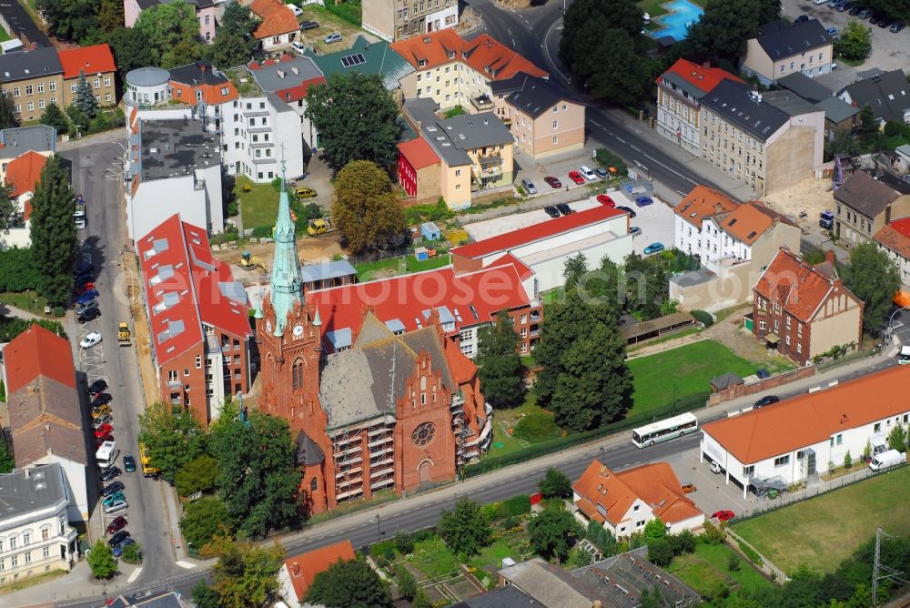 Bernau from the bird's eye view: Residential area of a multi-family house settlement Ulitzkastrasse - Boernicker Strasse in Bernau in the state Brandenburg