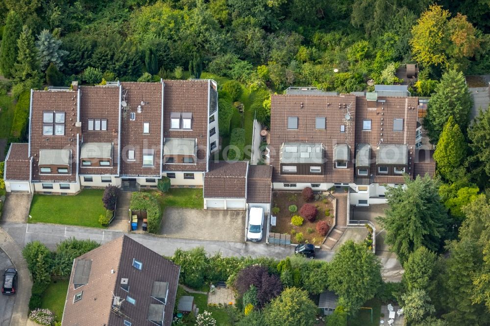 Werden from above - Residential area of the multi-family house settlement Am Vogelherd in Werden in the state North Rhine-Westphalia, Germany