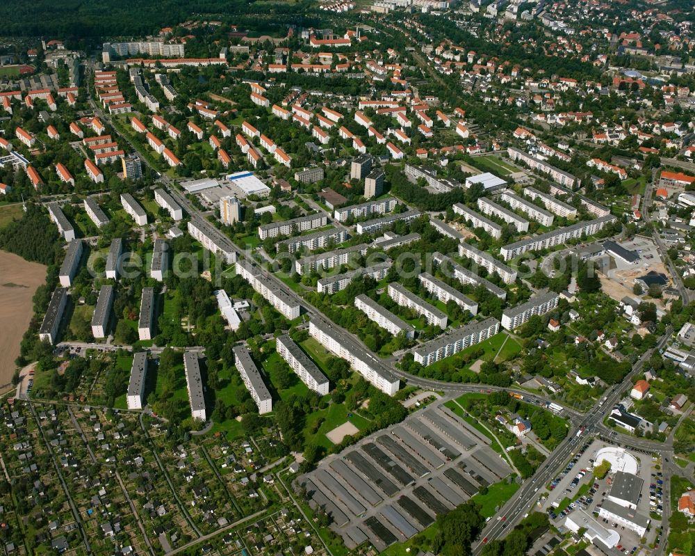 Wasserberg from above - Residential area of the multi-family house settlement in Wasserberg in the state Saxony, Germany