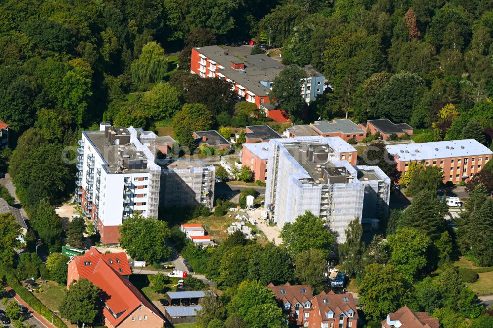 Wentorf from the bird's eye view: Residential area of the multi-family house settlement on street Hansestrasse in Wentorf in the state Schleswig-Holstein, Germany