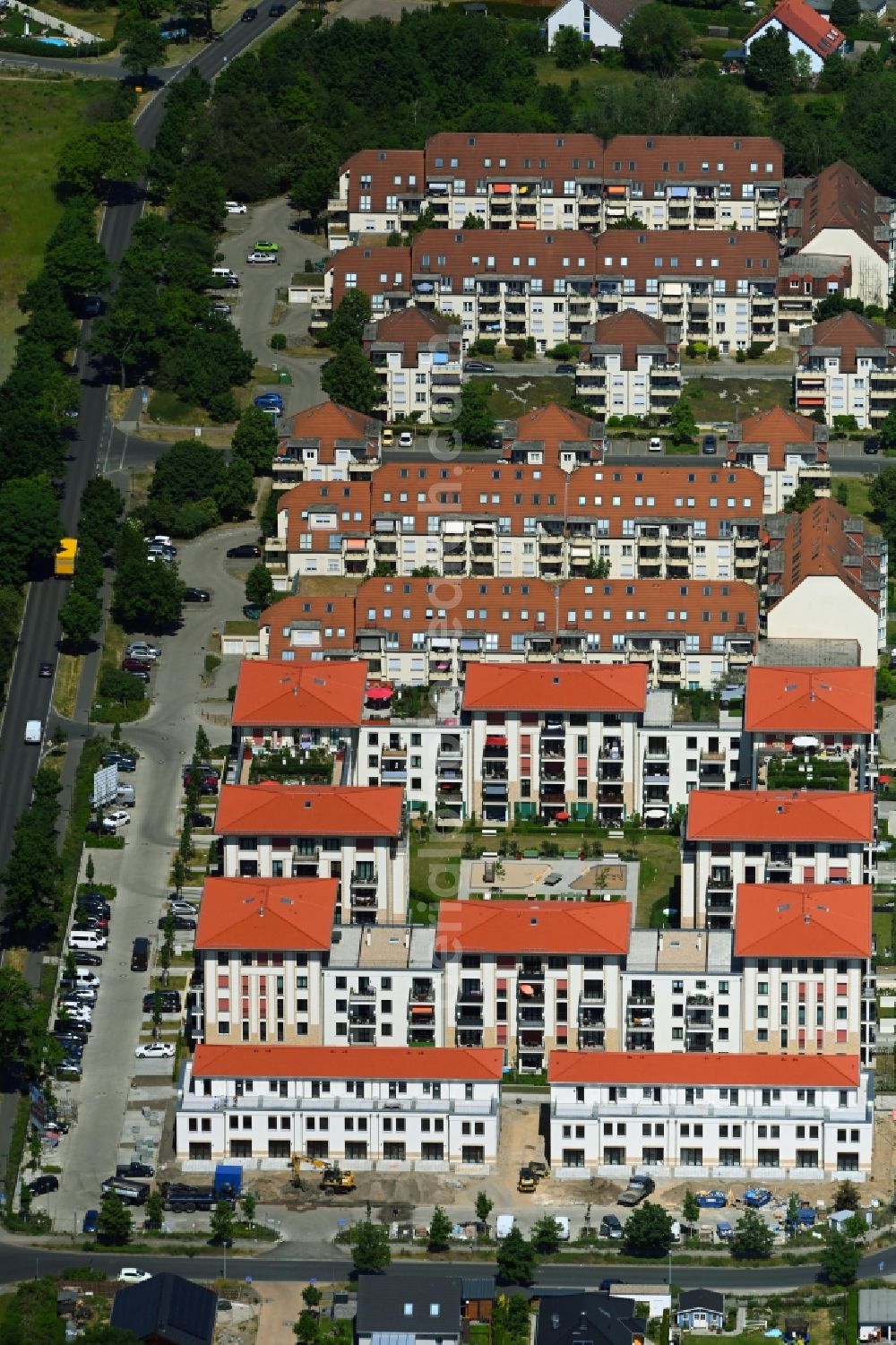 Wildau from the bird's eye view: Residential area of the multi-family house settlement on Rosenanger in Wildau in the state Brandenburg, Germany