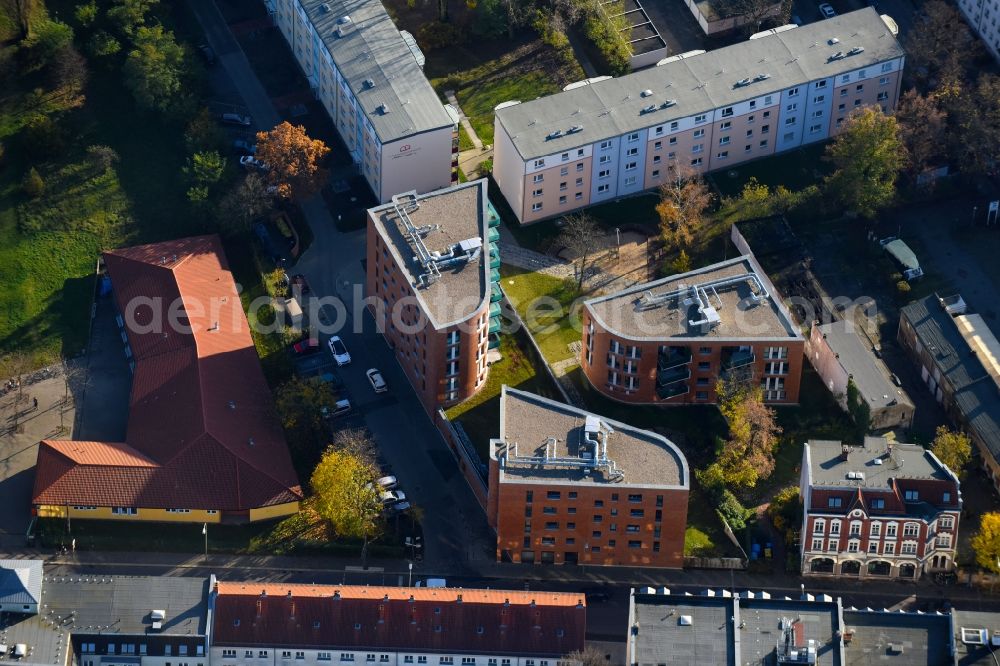 Aerial photograph Berlin - Residential area of the multi-family house settlement Doerpfeldstrasse in the district Treptow-Koepenick in Berlin, Germany