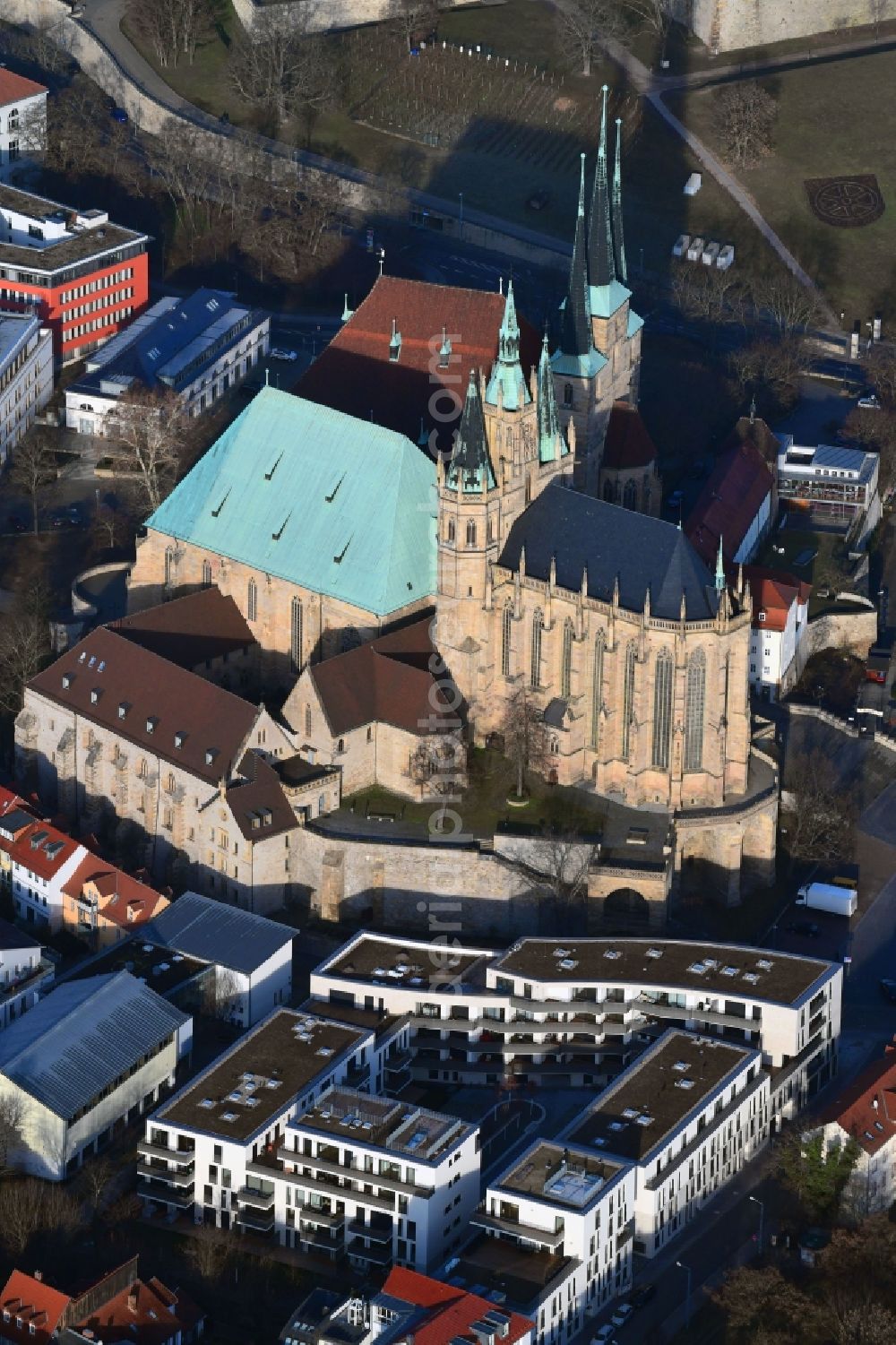 Aerial photograph Erfurt - Residential site with multi-family housing development- on Domstrasse - An den Graden in the district Zentrum in Erfurt in the state Thuringia, Germany