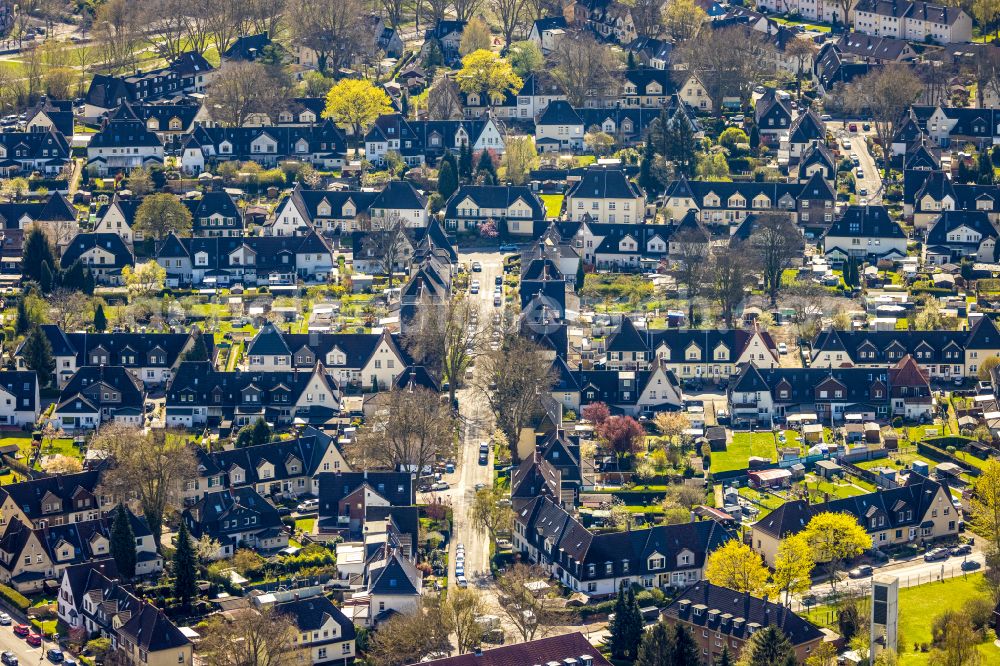 Aerial image Dortmund - Residential area of the multi-family house settlement Zechensiedlung on the Fritz-Funke-Strasse in the district Oberdorstfeld in Dortmund at Ruhrgebiet in the state North Rhine-Westphalia, Germany