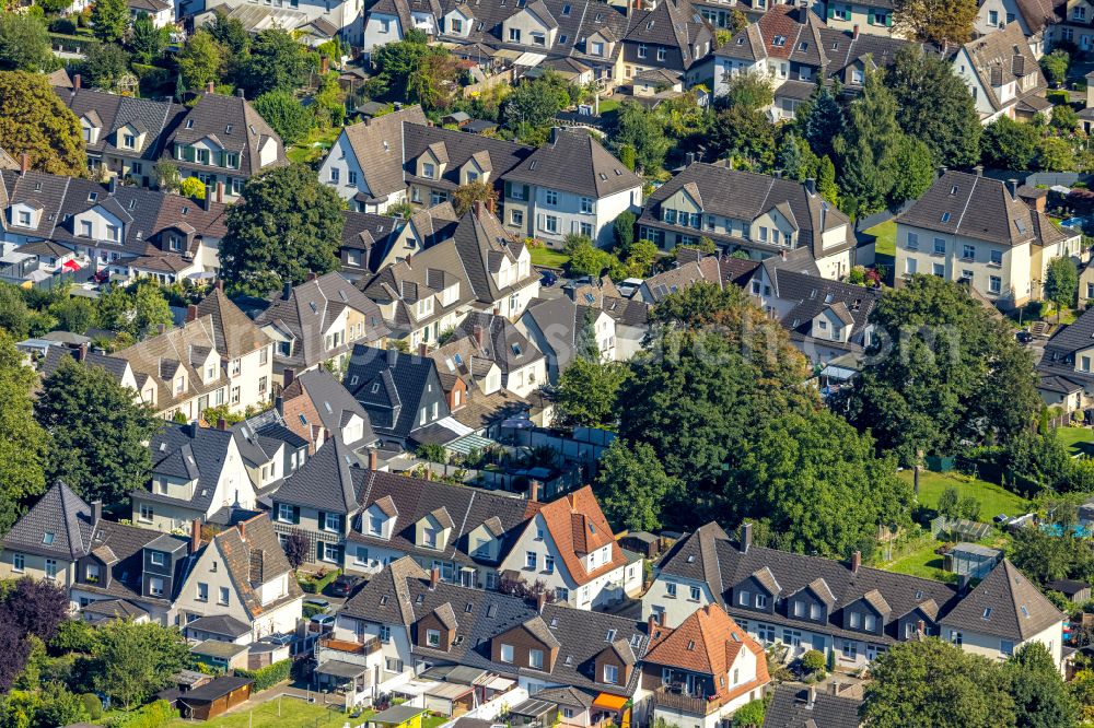 Dortmund from the bird's eye view: Residential area of the multi-family house settlement Zechensiedlung on the Fritz-Funke-Strasse in the district Oberdorstfeld in Dortmund at Ruhrgebiet in the state North Rhine-Westphalia, Germany